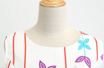 Vestido Simples Dos Anos 50