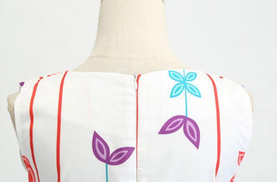 Vestido Simples Dos Anos 50