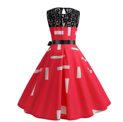 Vestido Trapézio Vintage Com Gola De Renda