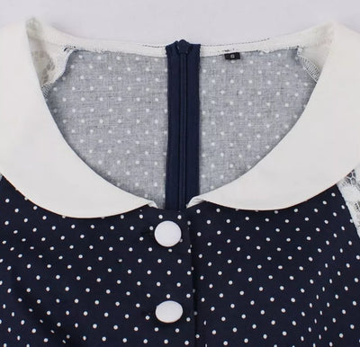 Vestido Vintage Azul Com Gola De Renda