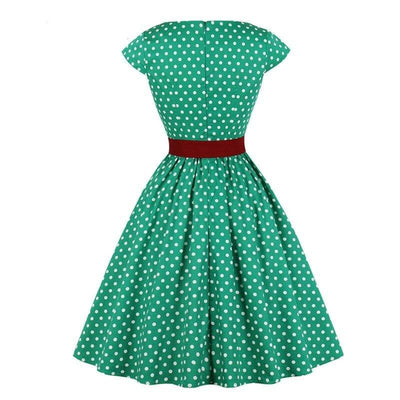 Vestido Vintage Plus Size Com Cinto Verde
