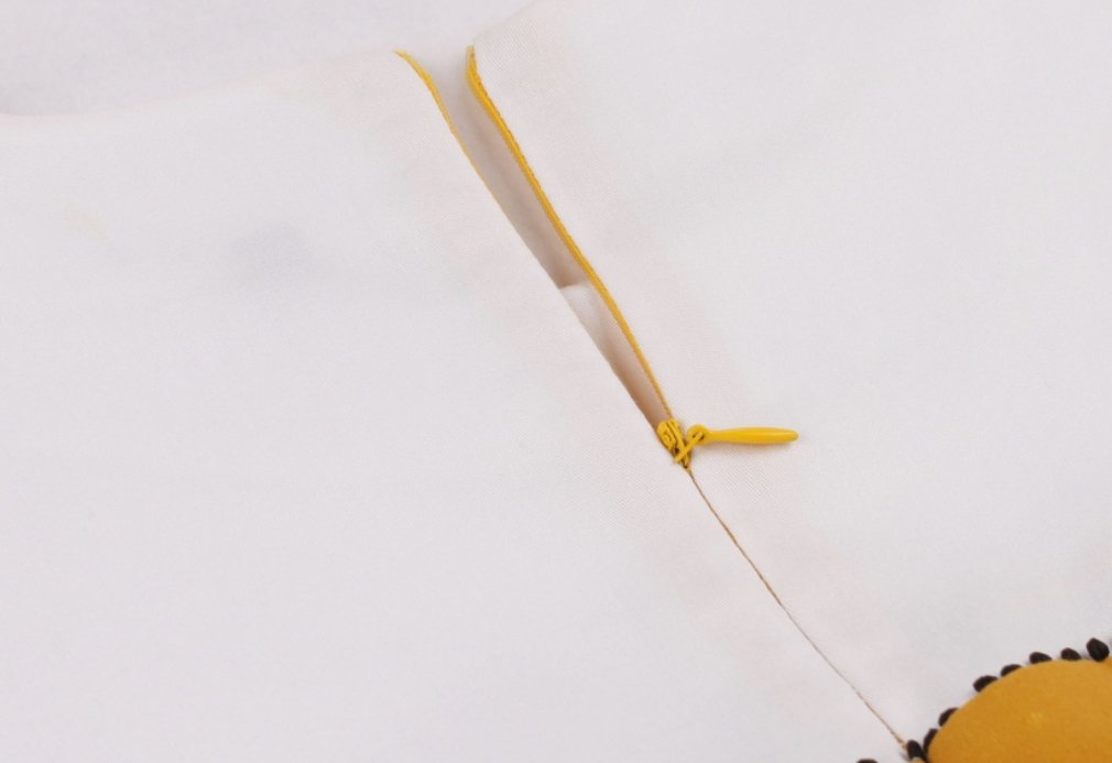 Lindo Vestido De Design Vintage Amarelo E Branco