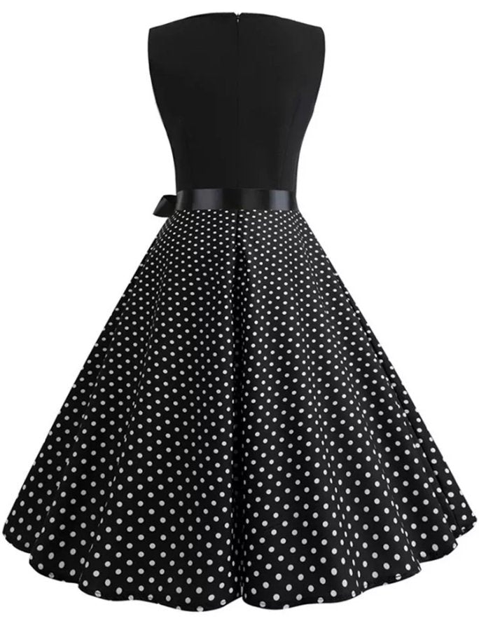 Vestido Pin Up Preto Dos Anos 50