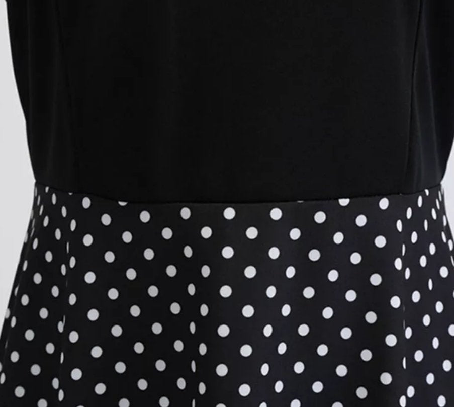 Vestido Pin Up Preto Dos Anos 50