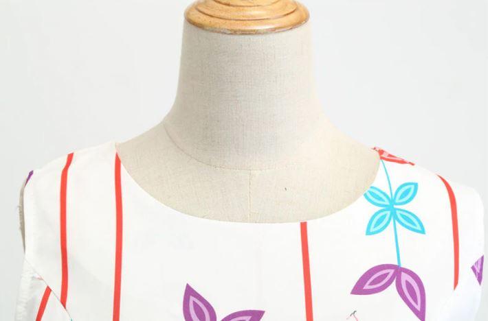 Vestido Simples Dos Anos 50