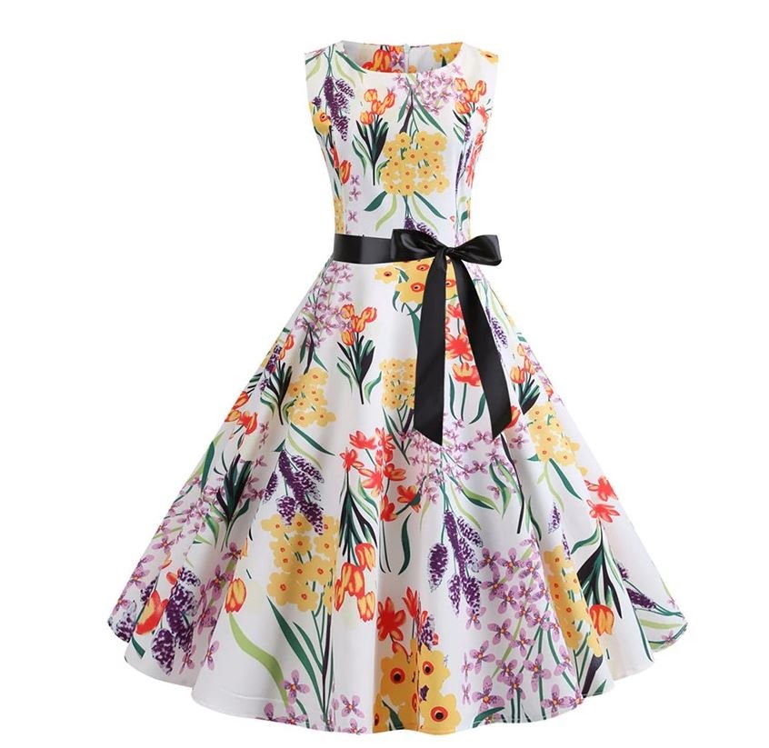 Vestido Branco Vintage Flare Flores Quentes