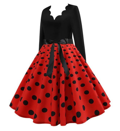 Vestido Vintage Vermelho Com Bolinhas Pretas