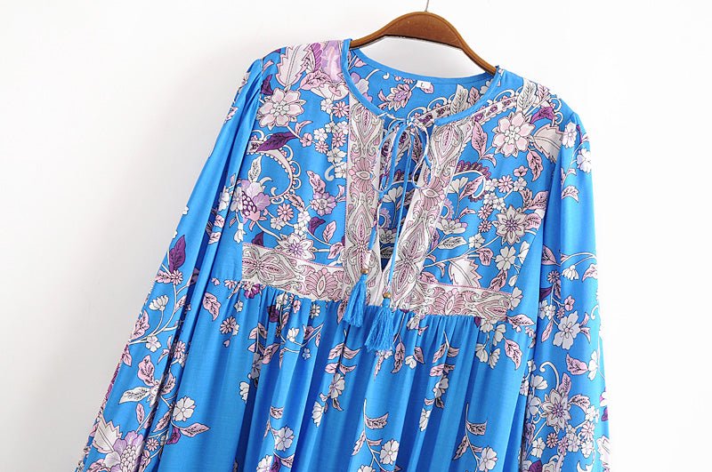 Vestido Retrô Dos Anos Setenta