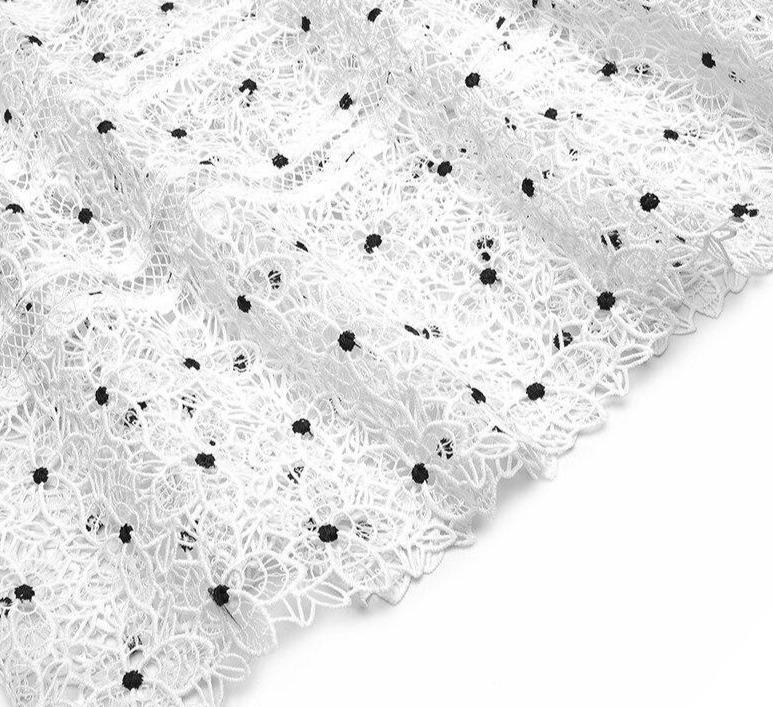 Vestido Vintage De Bolinhas Brancas Dos Anos 40