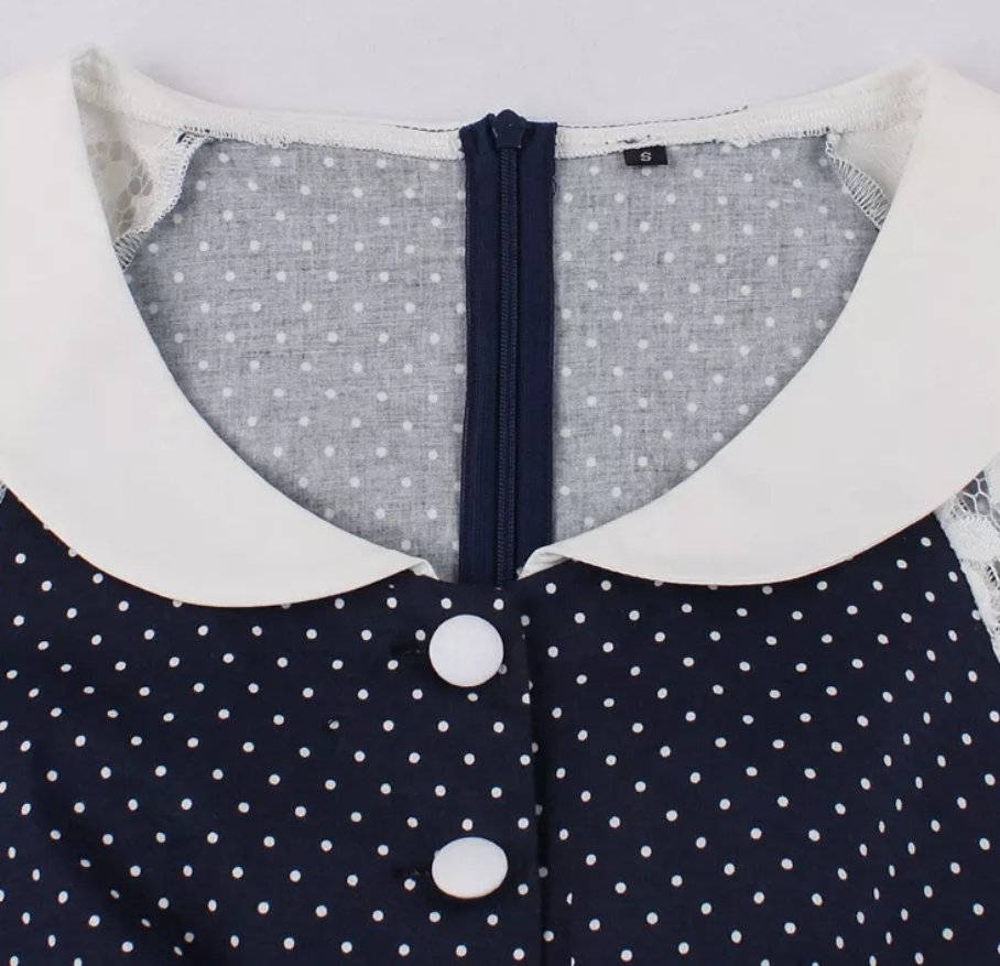 Vestido Vintage Azul Com Gola De Renda