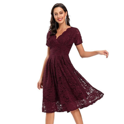 Vestido Vintage De Renda Com Decote Em V Cor De Vinho