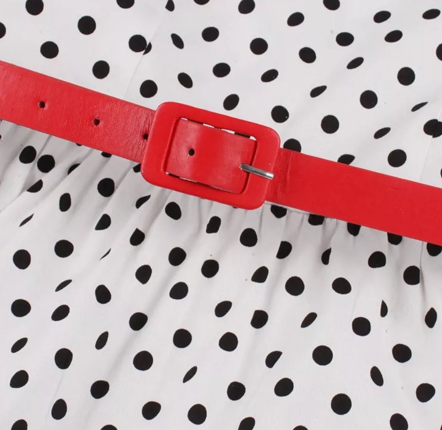 Vestido Vintage De Bolinhas Brancas Com Gola Redonda