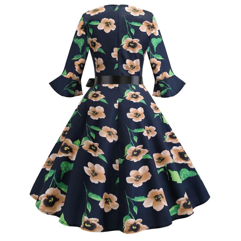 Vestido Vintage Preto Floral De Inverno